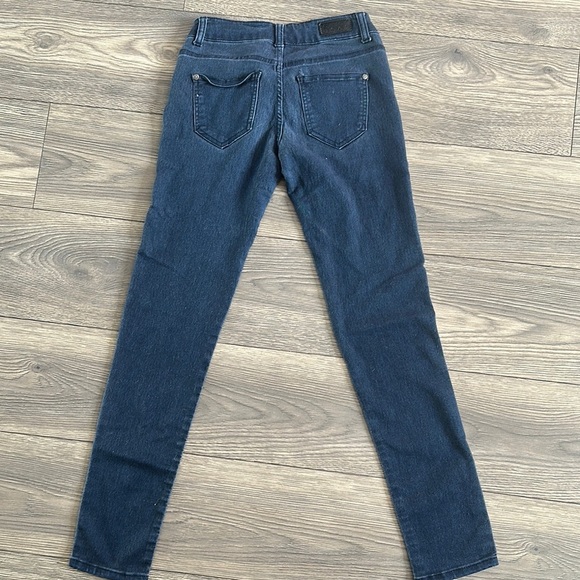 A.P.C. Women's Skinny Jeans - Dark Blue - Picture 3 of 7